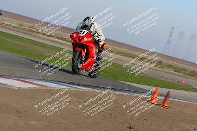 media/Feb-10-2023-TrackDaz (Fri) [[827c11d241]]/Club Racers/2pm (Wheelie Bump)/